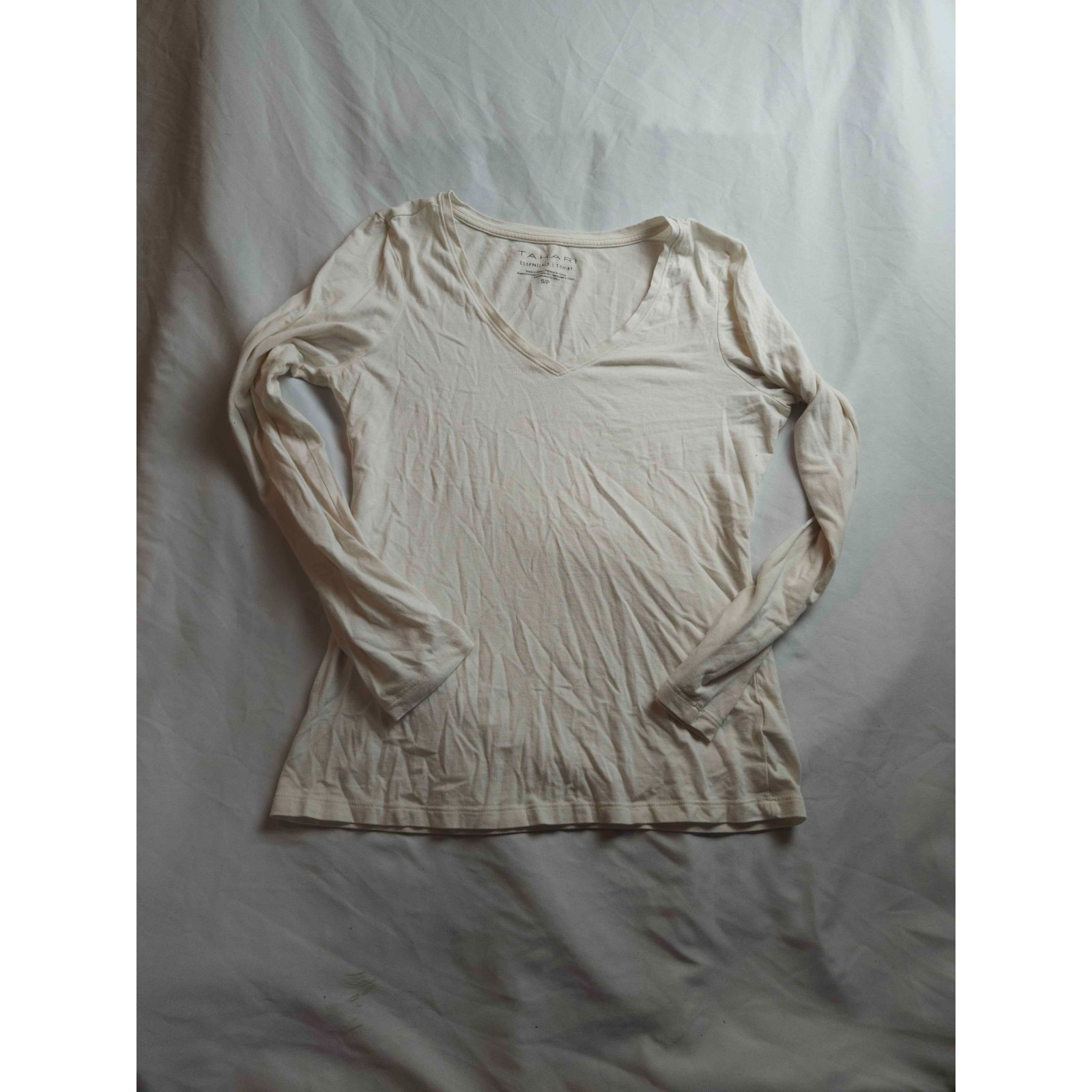 Tahari Essentials T-Shirt Women S White Elevated Basics Classic Long Sleeve Chic